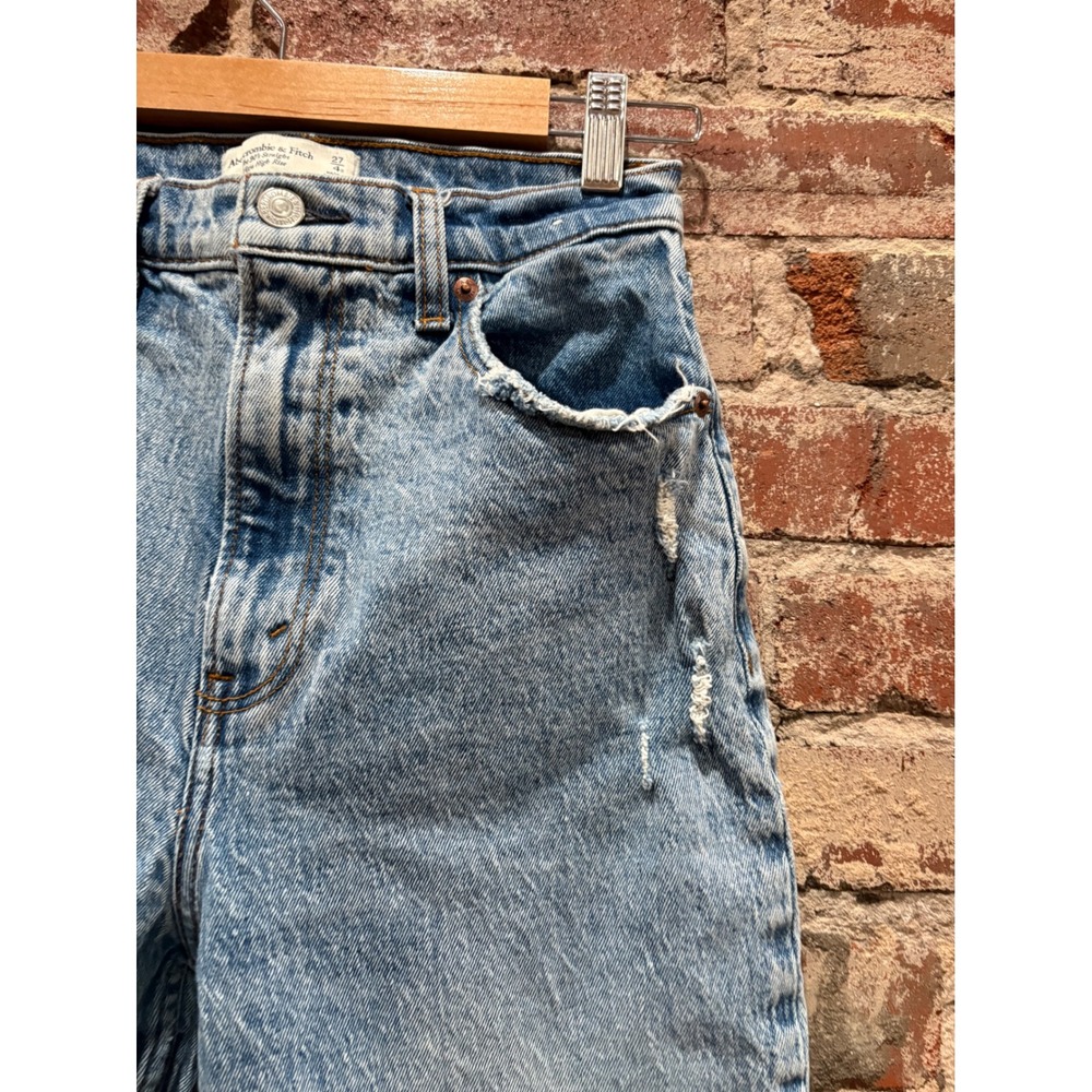 Abercrombie & Fitch The 90s Straight Ultra High Rise Distressed Jeans 27/4R - Picture 3 of 8